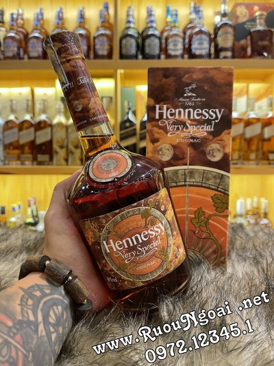 Rượu Hennessy VS Limited Tết 2022